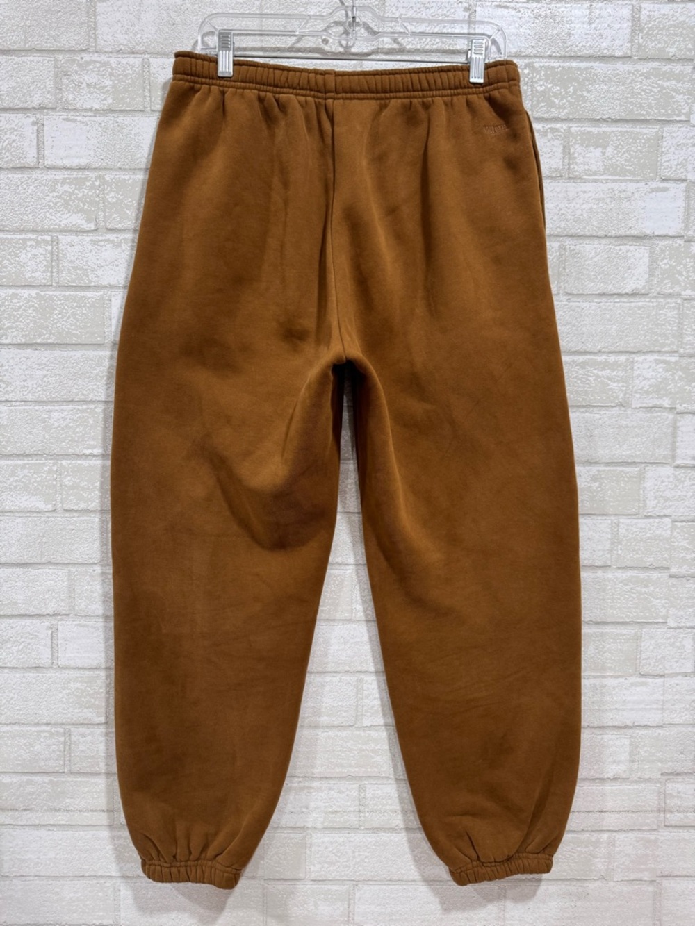 VUORI Restore Classic Sweatpant -  Rum - Sz - Small - Picture 2 of 7